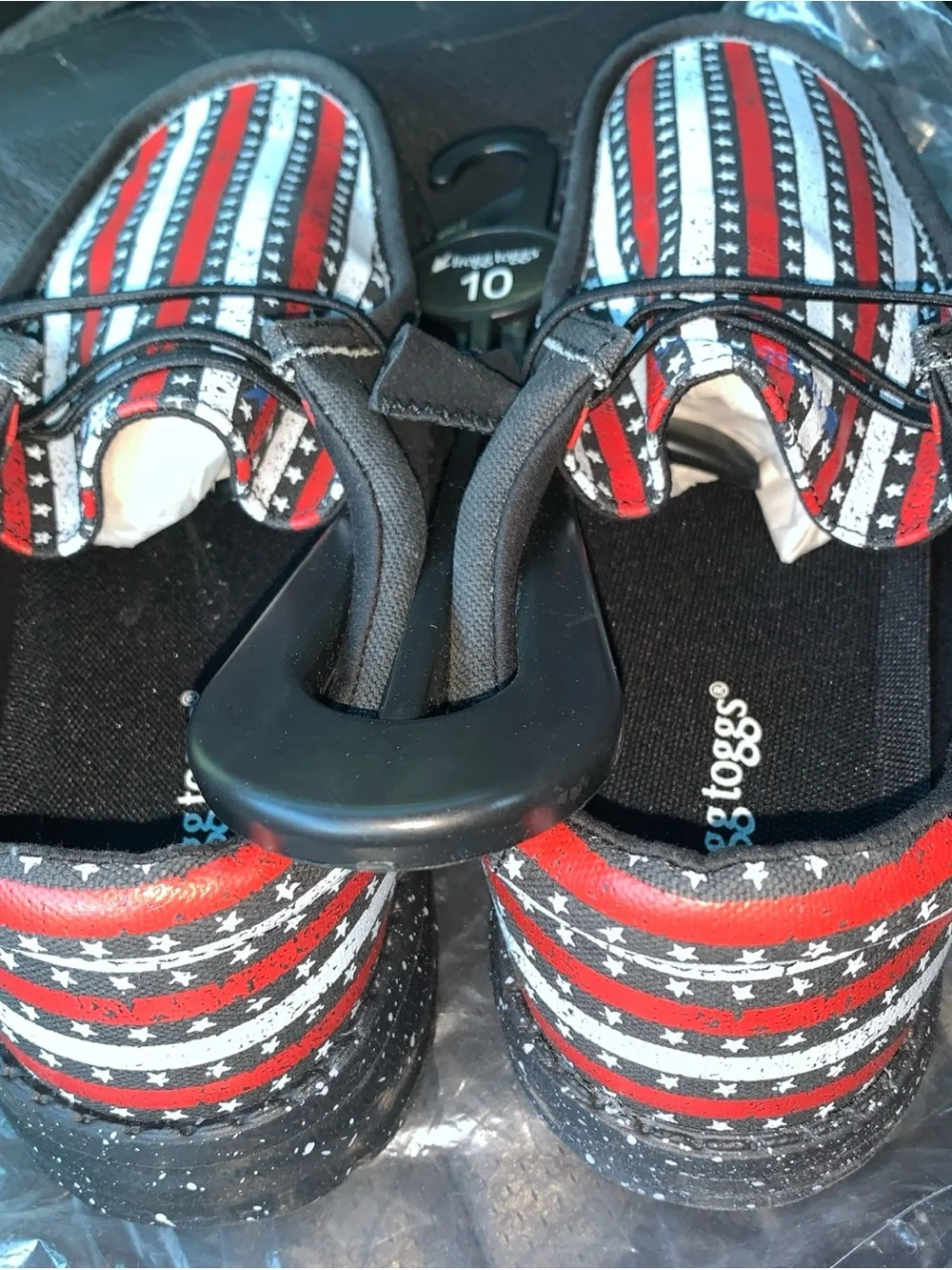 Mens Size 10 Frogg Toggs Stars And Stripes Boat Shoes, Slip On
